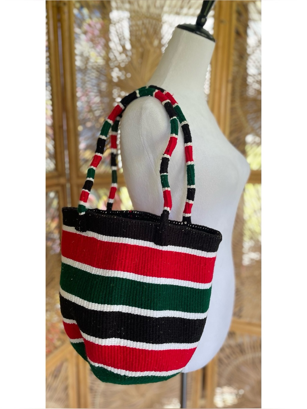 Woven Natural Fiber Market Bucket Bag Purse Tote Red Black Green